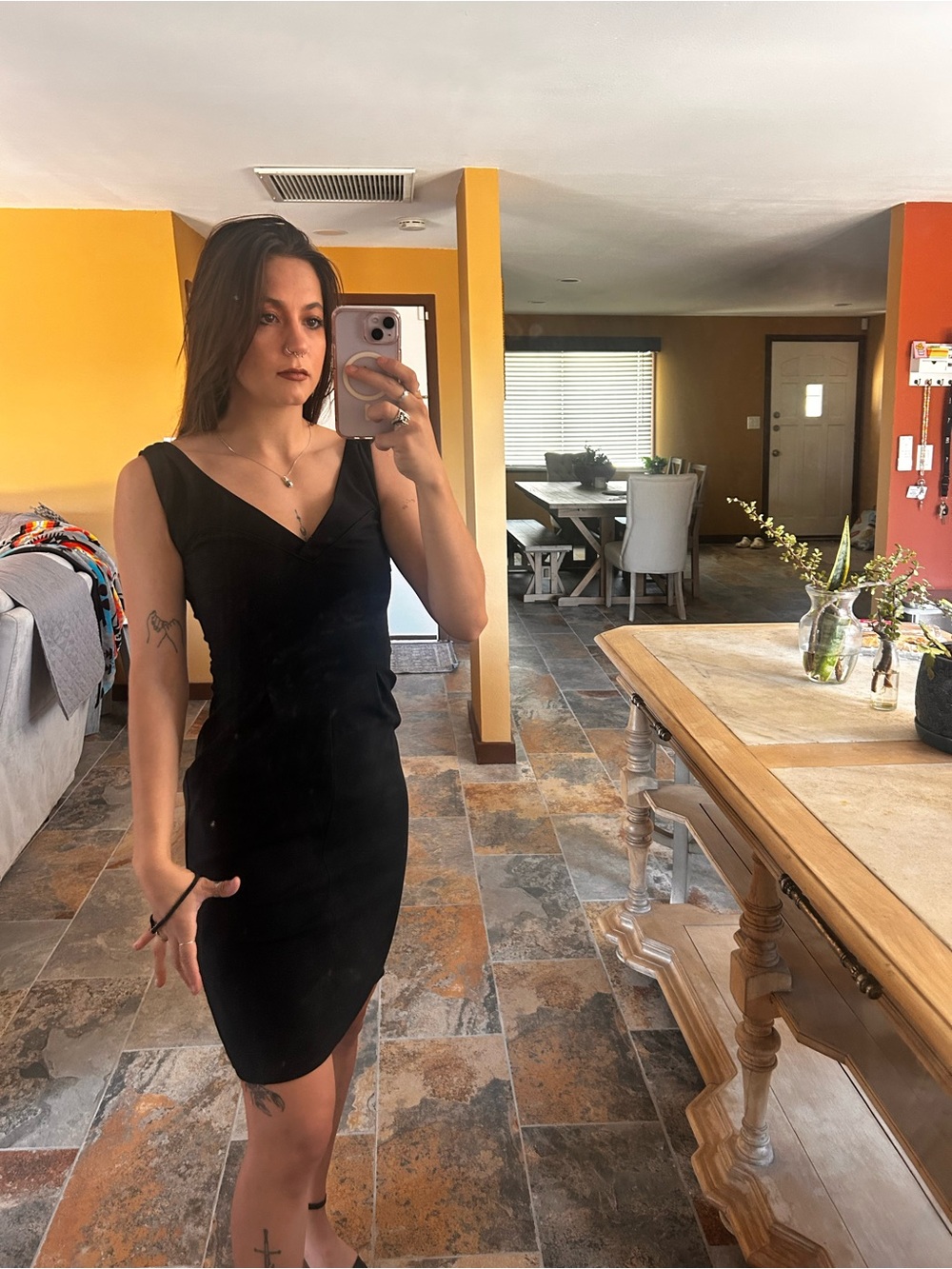 Diane von Furstenberg Deep V Back Pleated Dress Size 2